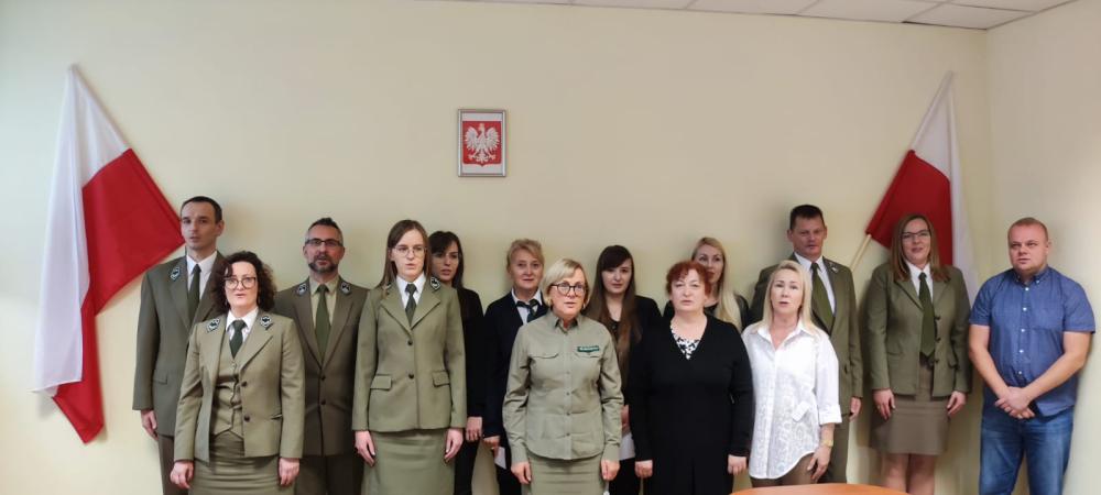NIEPODLEGŁA DO HYMNU